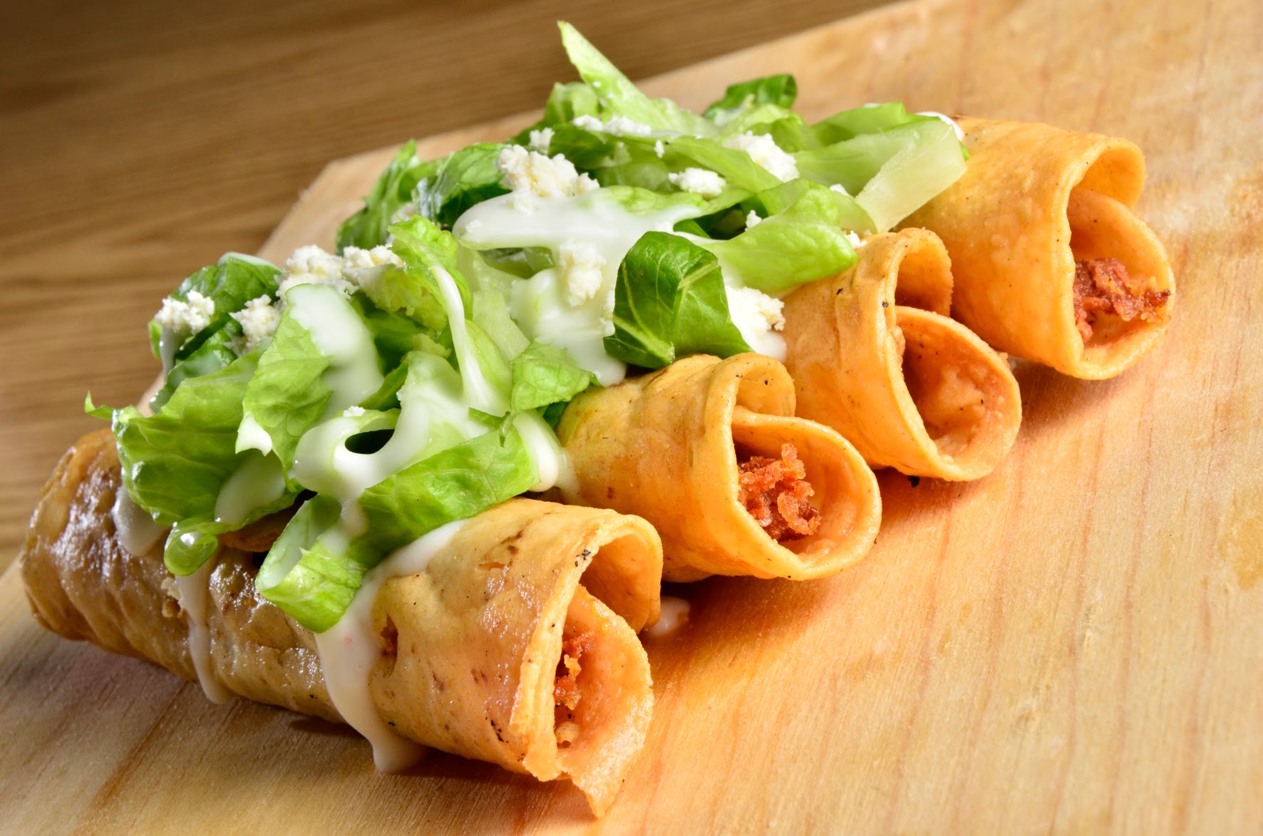 Cheesy Taco Breadsticks : GifRecipes